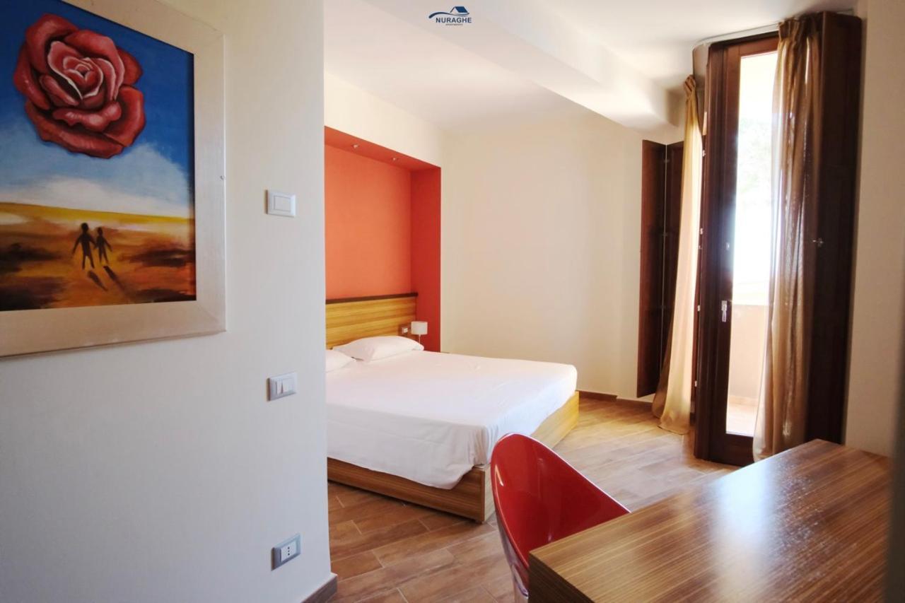 Nuraghe Apartments Теулада Екстериор снимка